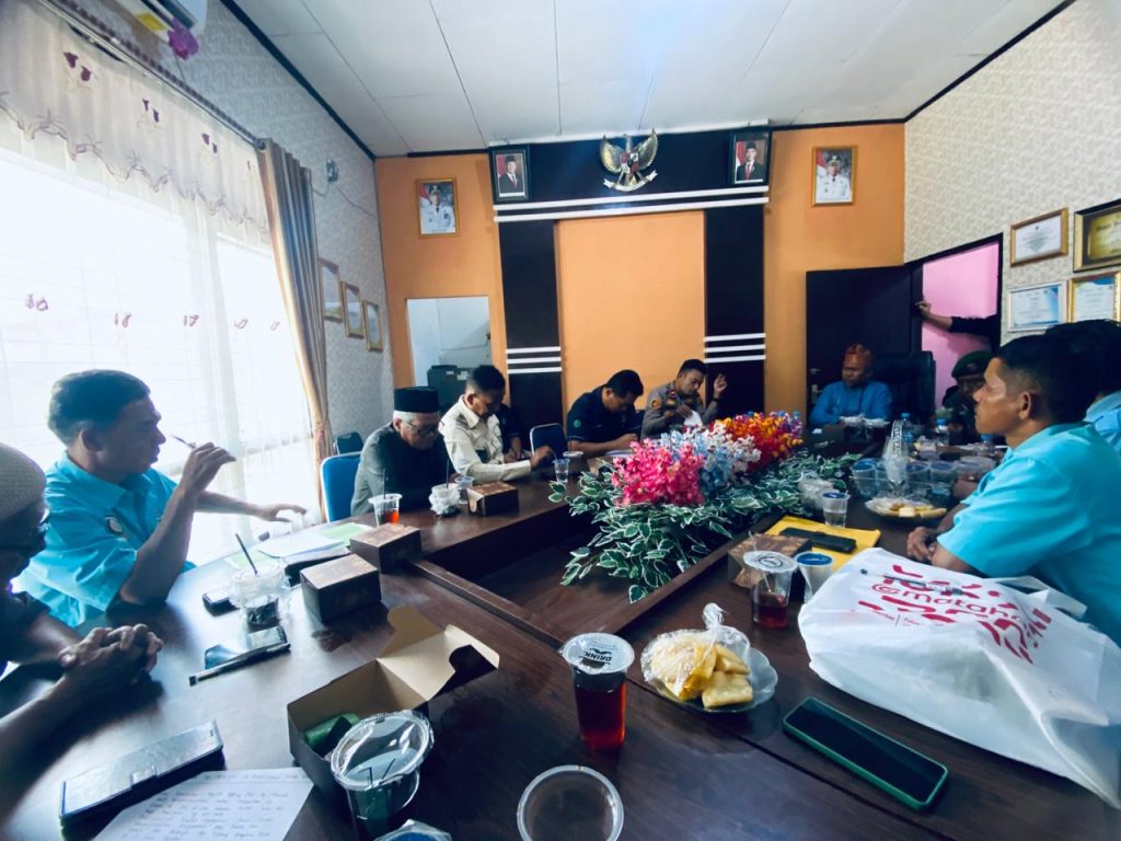 Mediasi Lanjutan Rekomendasi Komisi III DPRD Rohul, PT KSM Abaikan Poin Penting, Warga Teluk Aur Bersama Serikat Buruh Bakal Lakukan Aksi Demo Besar Besaran